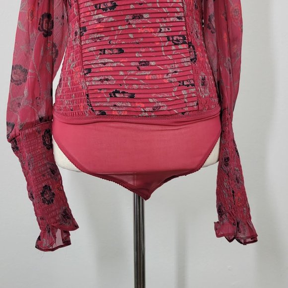 FREE PEOPLE brunch date floral print red combo bodysuit Sz S NEW - Picture 5 of 13